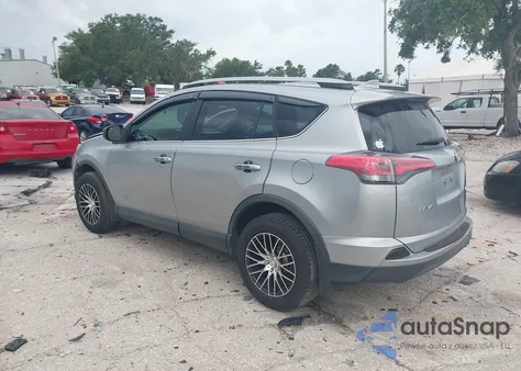 2018 Toyota Rav4 Le z USA, uszkodzony, nr VIN 2T3ZFREV1JW449117